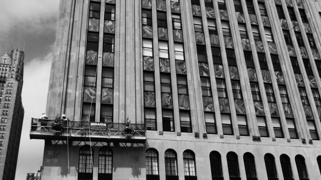 HISTORIC HIGH-RISE BUILDING FACADE REPAIR